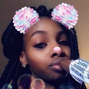 Meet your Posher, Shaymaya